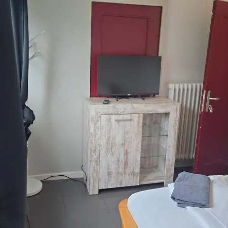 Compact With Easy Access And Near Center