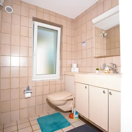 Compact With Easy Access And Near Center Casa vacanze Zurigo