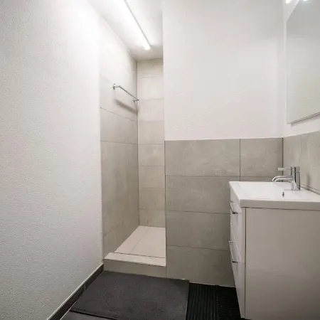 Compact With Easy Access And Near Center Casa vacanze *
